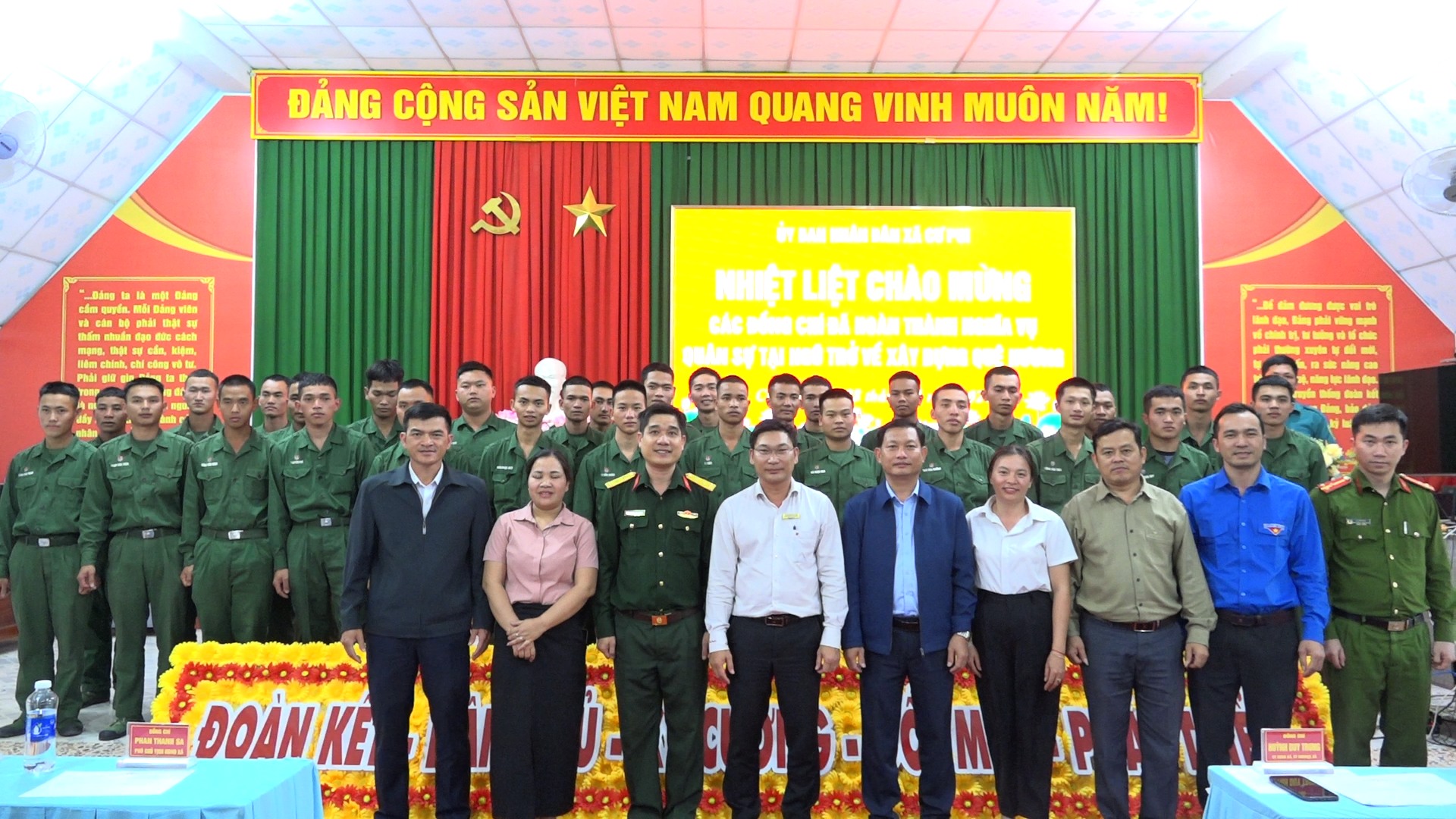 Cư Pui gặp mặt quân nhân hoàn thành nghĩa vụ quân sự trở về địa phương